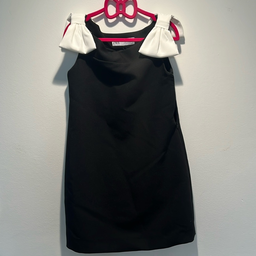 Kids size 9 Zara dress with tags